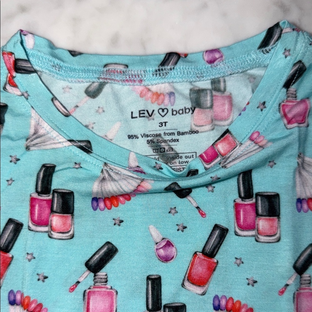 Lev Baby Avery Toddler along Charming Kids Pajama Set with Makeup/Nails Print 3T - Picture 2 of 5